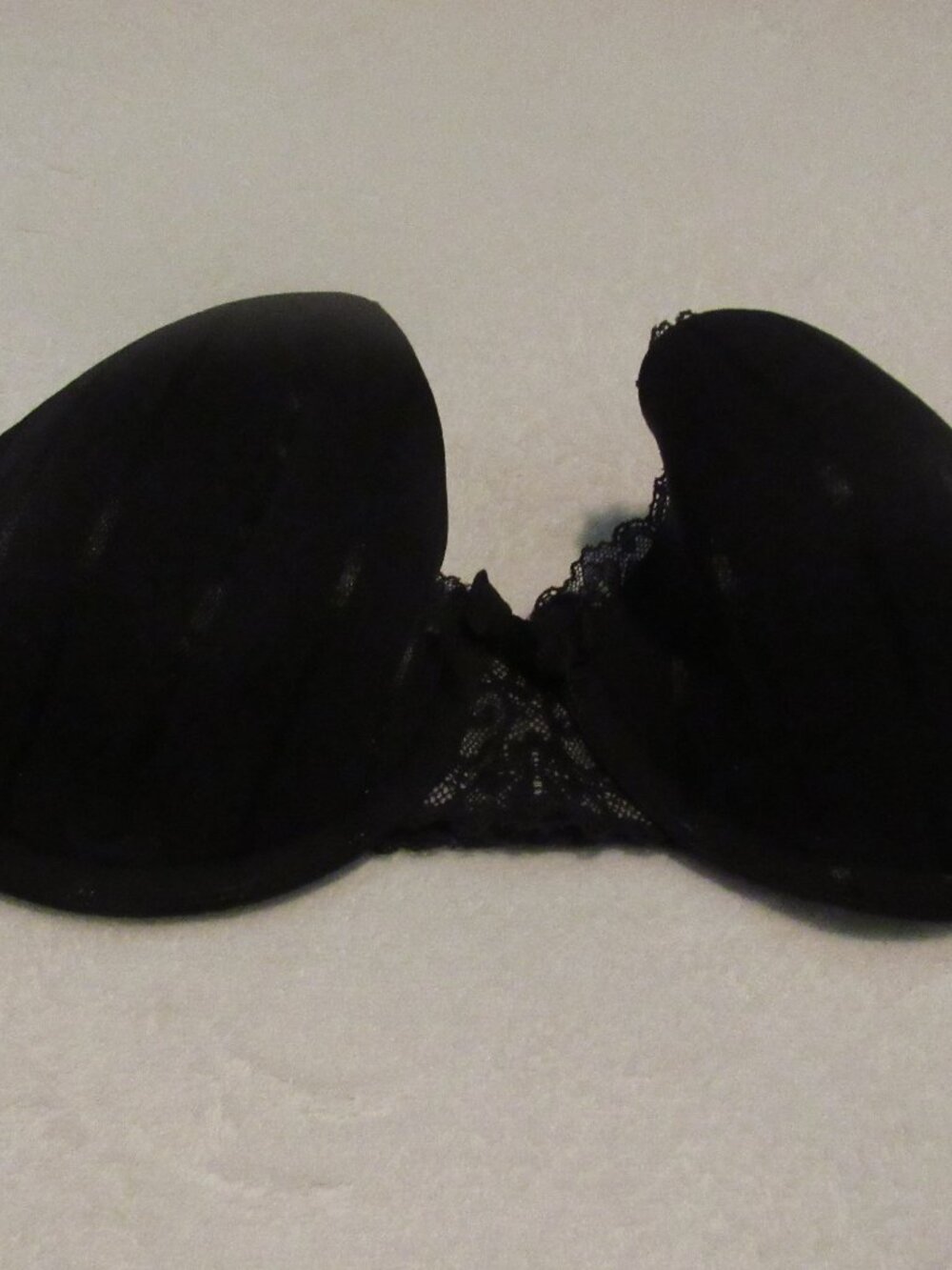 Felina Black/Lace Strapless Bra 36C USED